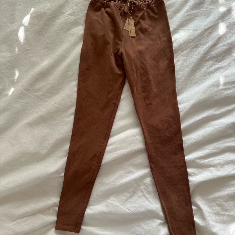 SKIMS highwaisted Leggings NWT